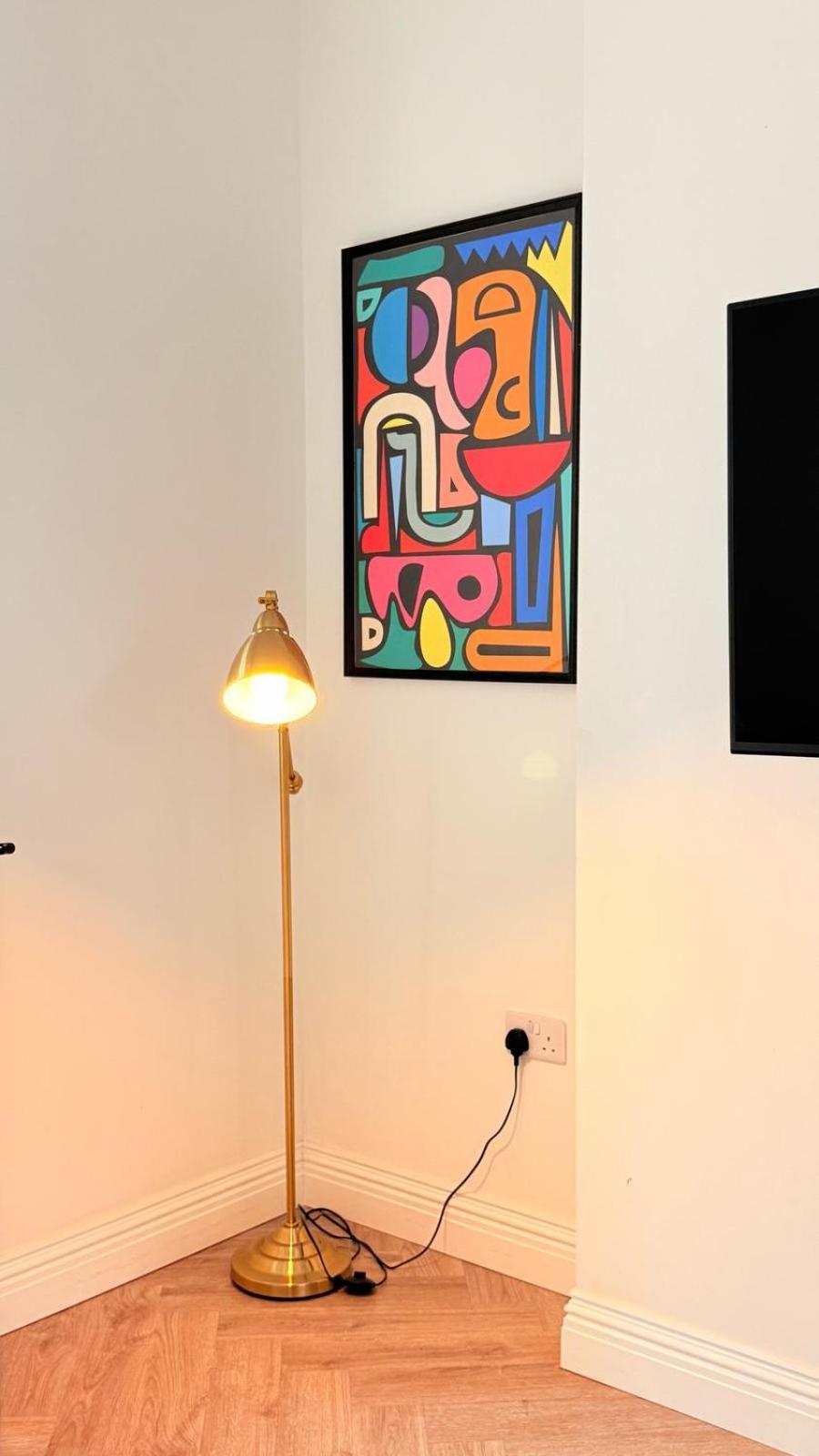 Stylish Close To Center Zone 2